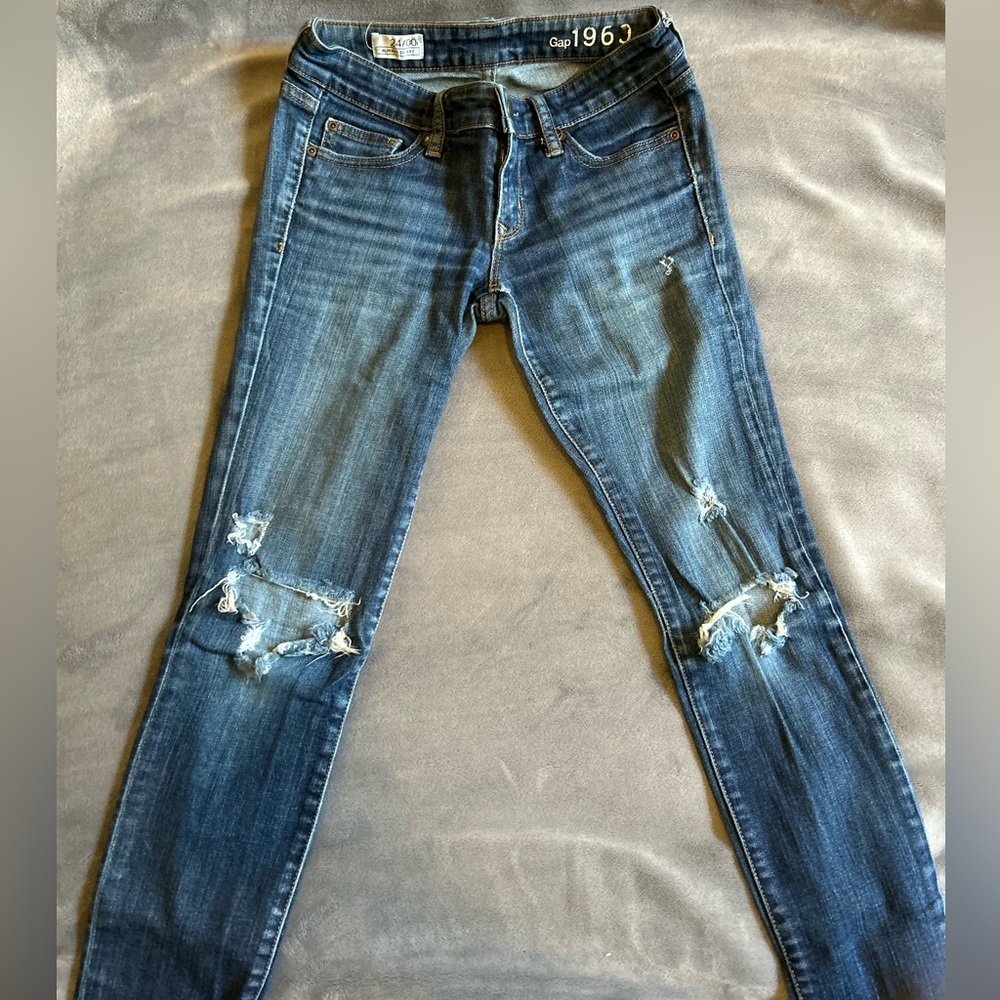 GAP Women's Distressed Skinny Jeans - Blue